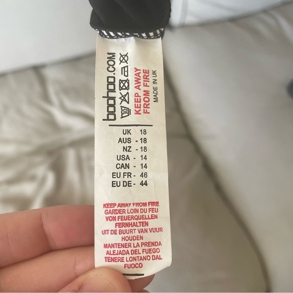 BOOHOO Black Spaghetti Strap Maxi Dress With Ruffle Detailing Size: 14 - Picture 8 of 9